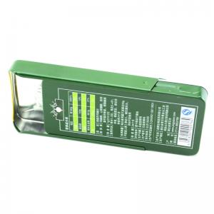 Małe prostokątne blaszane pudełko na mennice, produkty zdrowotne