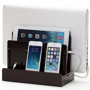 stacja ładująca z wieloma urządzeniami na wysoki połysk