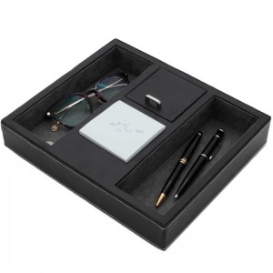 Czarna skórzana taca do samochodu