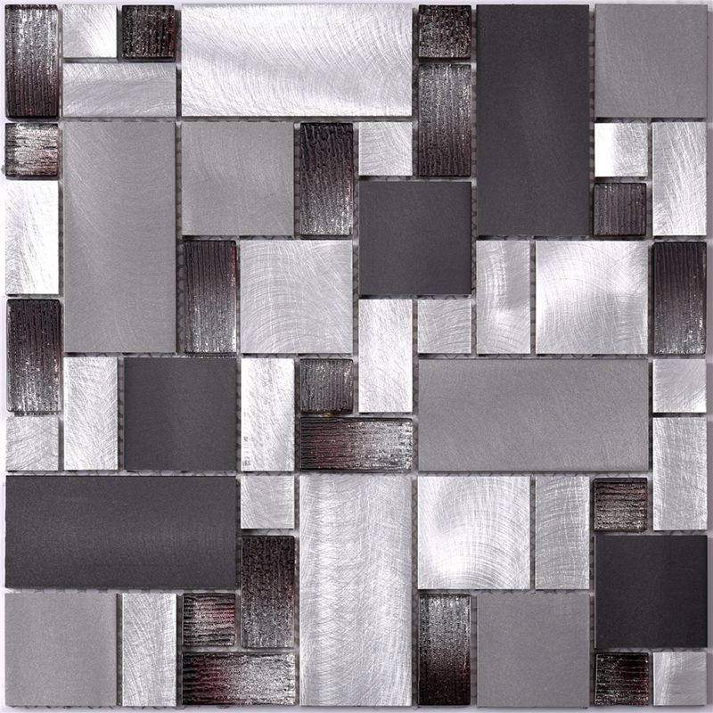 Płytki mozaikowe ze szkła laminowanego w kolorze aluminium
