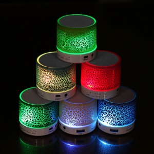Przenośny Super Bass Okrągły Mały USB Bezprzewodowy Głośnik Mini Led Light Bluetooth Głośnik Z Radiem FM