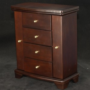 Drewniane wykończenie pudełka z biżuterią Java