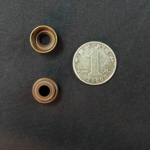 Wysokiej jakości gumowe uszczelnienia trzonków zaworów FKM do samochodów Volvo