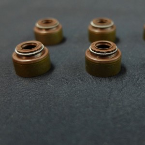 Wysokiej jakości gumowe uszczelnienia trzonków zaworów FKM do samochodów Volvo