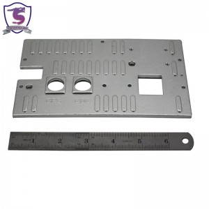 Metalowa osłona urządzenia elektronicznego