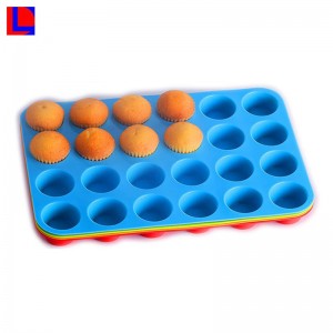 Wysokiej jakości silikonowe formy do ciast produkowane metodą wtryskową przez gumową maszynę do formowania
