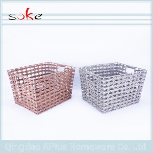 Ręcznie tkany kosz do przechowywania z rattanu