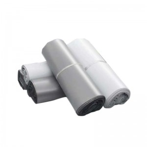 13 Bezpłatna próbka, niestandardowa, odporna na wstrząsy biała plastikowa koperta kurierska z bąbelkami powietrznymi wyściełana torba