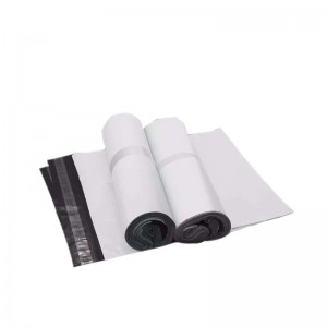 13 Bezpłatna próbka, niestandardowa, odporna na wstrząsy biała plastikowa koperta kurierska z bąbelkami powietrznymi wyściełana torba