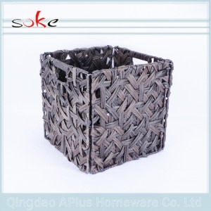 wiklinowy koszyk z rattanu do ustawiania w stosy