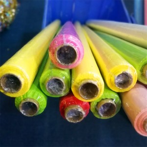 Obrus ​​z wyciętym obrusem