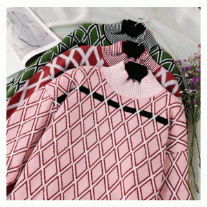 Dzianinowa damska sweter z golfem w rozmiarze plus pół