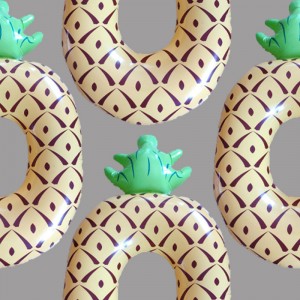 Nadmuchiwany pływak basenowy z ananasem