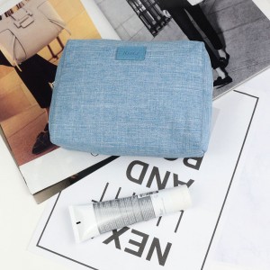 Ekologiczna kosmetyczka RPET