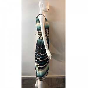 SUKIENKA Z KAPTUREM JLWD0018