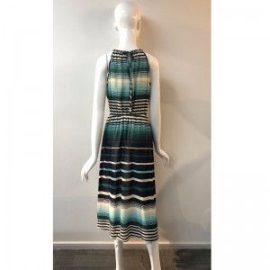 SUKIENKA Z KAPTUREM JLWD0018