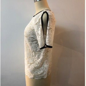 BLUZKA Z BIAŁEJ KORONKI JLWB0005