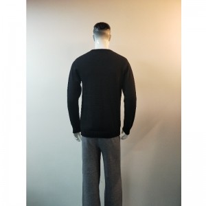 SWETER Z NADRUKIEM CZARNYM KARTONEM RLMS0028F