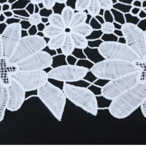 Czysta koronkowa tkanina haftowana poliestrowa koronka, mleczny jedwab, koronka. Poliester / Nylonowa koronka, bawełniana koronka