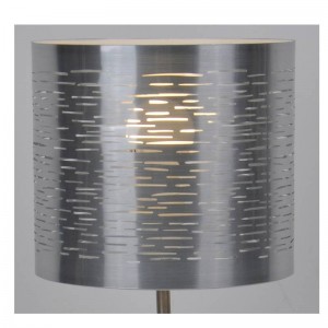 Nowoczesna lampa stołowa z abażurem wycinanym laserowo