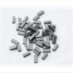 Magnesy ferrytowe w różnych specyfikacjach