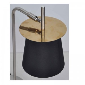 Lampa stołowa z abażurem z tkaniny i arkuszem dekoracyjnym