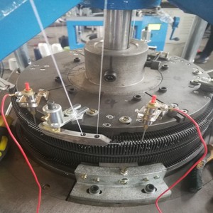 Automatyczna maszyna do szydełkowania kolan z bawełny