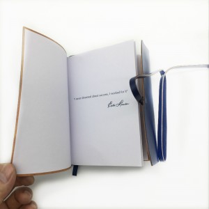 książka z notatkami