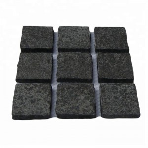 Czarny charakter bazaltowej kostki brukowej