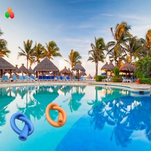 Gorący bubel odporny na ciepło pływający ściśliwy ściśliwy piankowy polietylenowy basenowy materiał pływający z rurką z makaronem