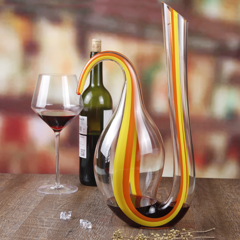 Nowe produkty Sanzo dmuchane ręcznie bezołowiowe okrągłe szklane karafki z czerwonego wina na prezent
