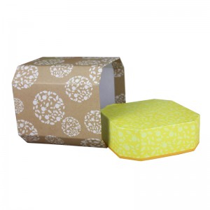 Pudełko upominkowe ze świecą o specjalnym rozmiarze