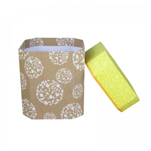 Pudełko upominkowe ze świecą o specjalnym rozmiarze