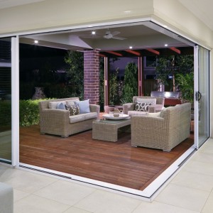 NAROŻNE DRZWI PRZESUWNE