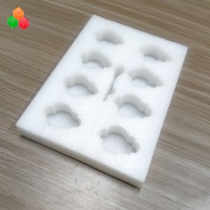 spersonalizowana forma wycinana paczka epe pianka wewnętrzna odporna na wstrząsy kolorowa wkładka z pianki epe do opakowania na butelki wina