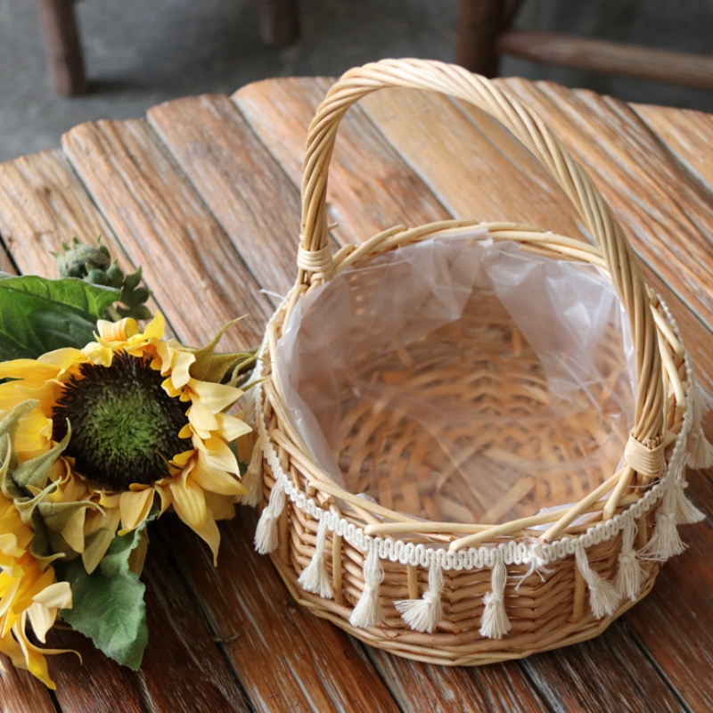 Ręcznie robiony kosz do przechowywania