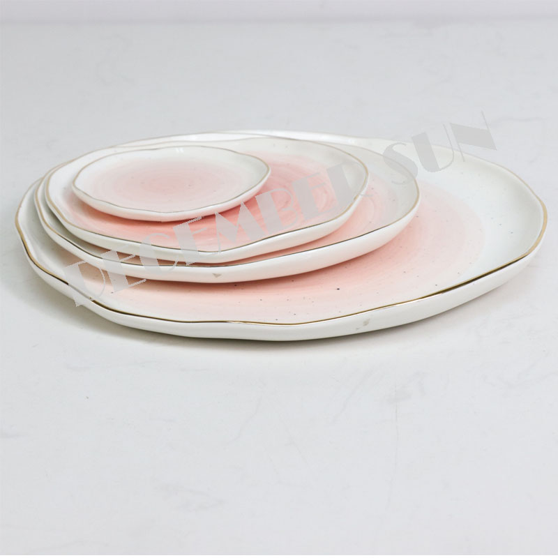 Szeroki wybór ceramicznych misek na talerz deserowy