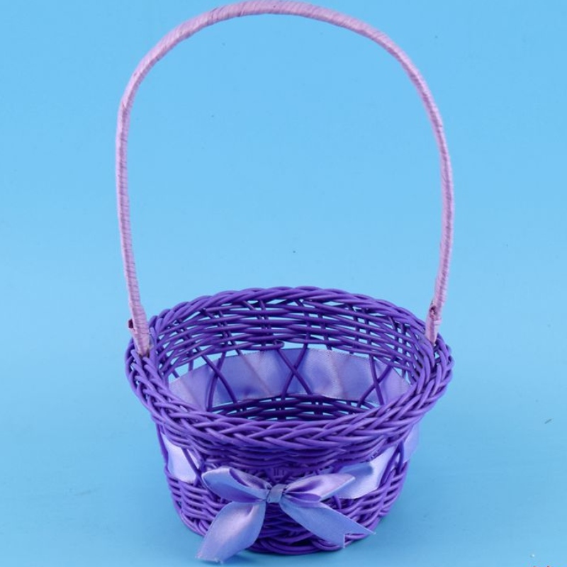 Dekoracyjny koszyk z uchwytem