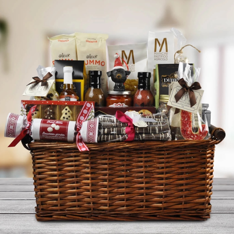 Kosz na prezenty świąteczne