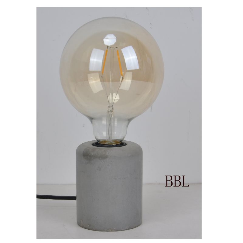 Lampa stołowa z betonową podstawą o małej kolumnie