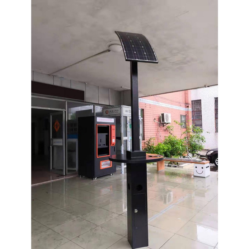 Wysokiej jakości panel słoneczny Upright Street Charging Station do urządzeń mobilnych