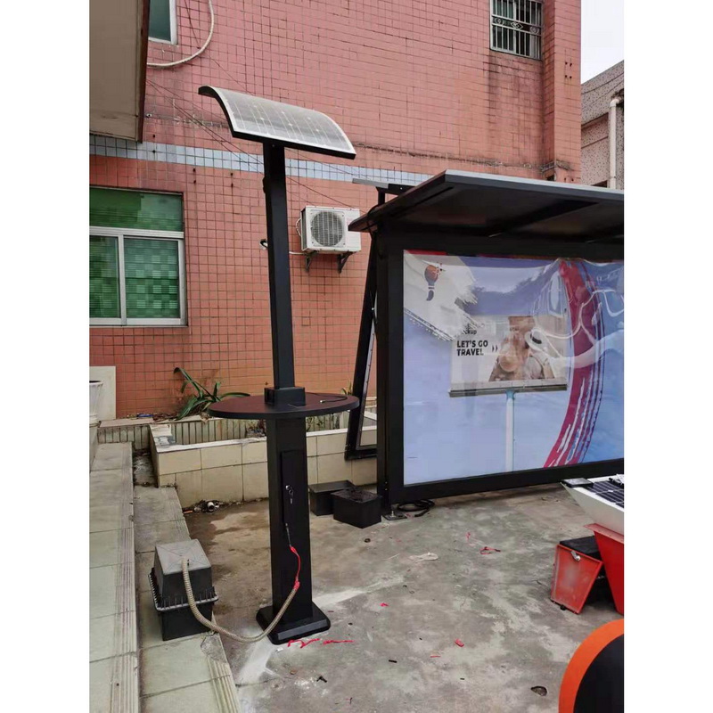 Wysokiej jakości panel słoneczny Upright Street Charging Station do urządzeń mobilnych