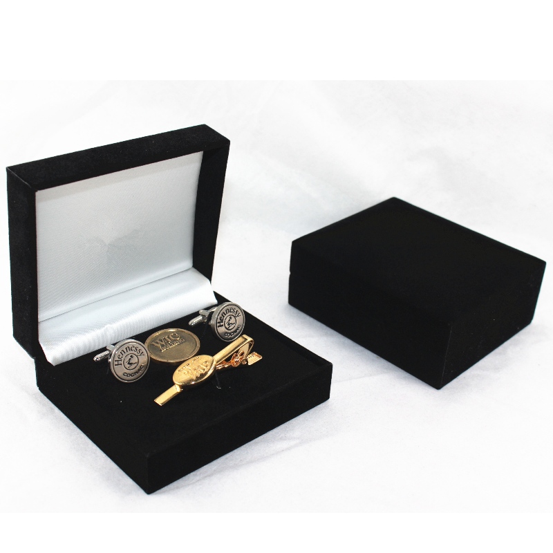 Artykuł V-09 prostokąt Sztuczne pudełko ze skóry ekologicznej na monety 50-60 mm, spinki do mankietów, spinka do krawata, znaczek itp. Mm. 98 * 84 * 38, waży około 105g