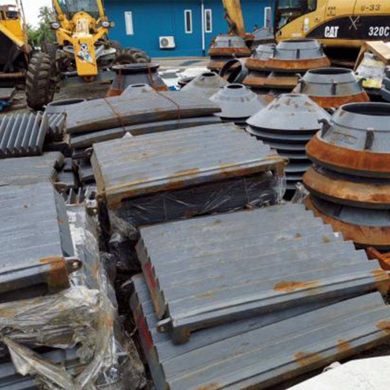 20190114 Japoński Nakayama RC4228 SK3624, NSC200, NCC40H, NCCH42H, NCC45H, SR120C Części kruszarki do Kambodży