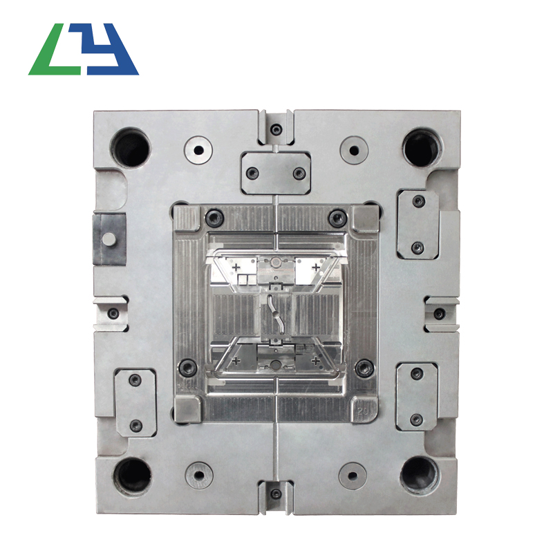 Nowości w branży form do tworzyw sztucznych