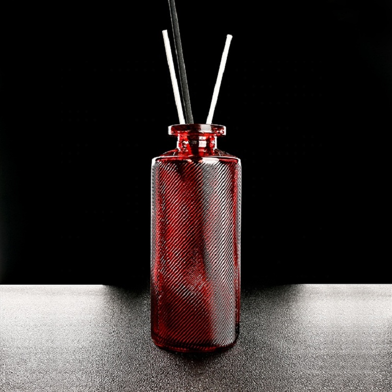 Butelka szklana z kolorowym dyfuzorem trzcinowym o wysokiej jakości