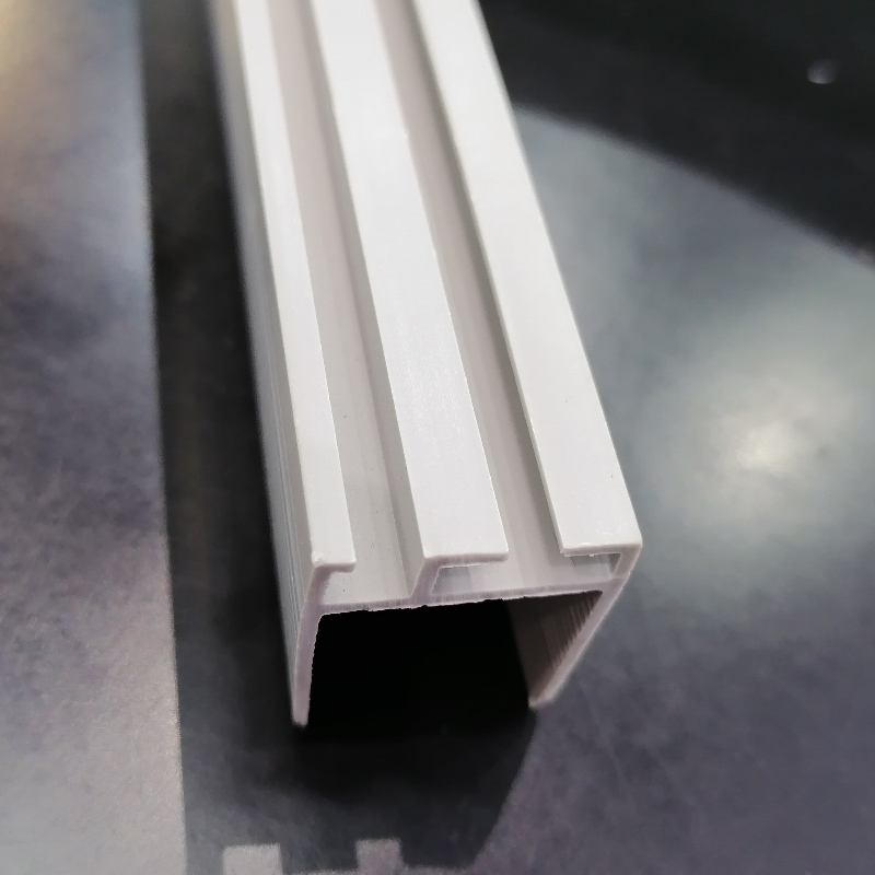 Wysokiej wytrzymałości na instalację przewodów złożonych konstrukcja specjalnych taśm z kołnierza rurowego PVC U kołnierz do przewodów wentylacyjnych