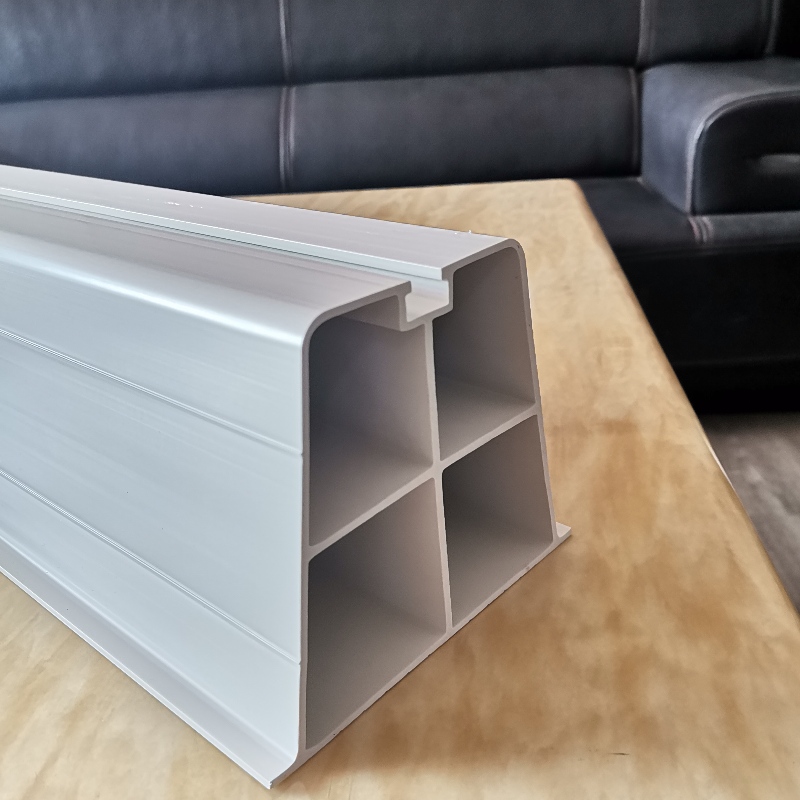 Profil wytłaczany z tworzywa sztucznego z anty-UV PVC do podstawy klimatyzatora Podstawa AC do wspornika podłogowego i podłogowego