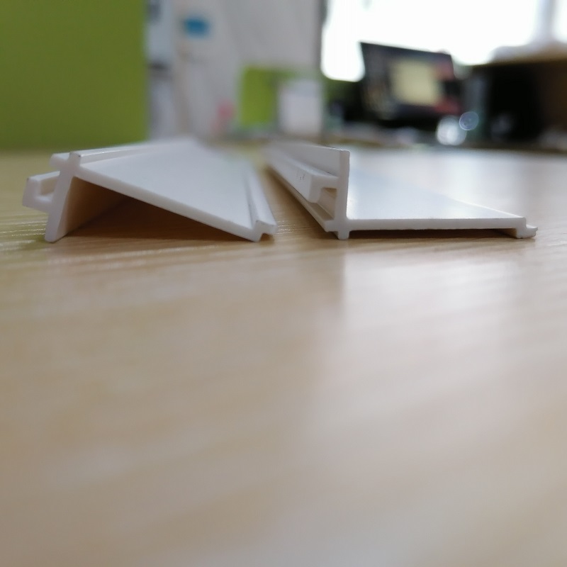 Producent z Chin dla profilu kanału PCV L Listwa PCV Profil w kształcie litery L PCV do dekoracji budynków