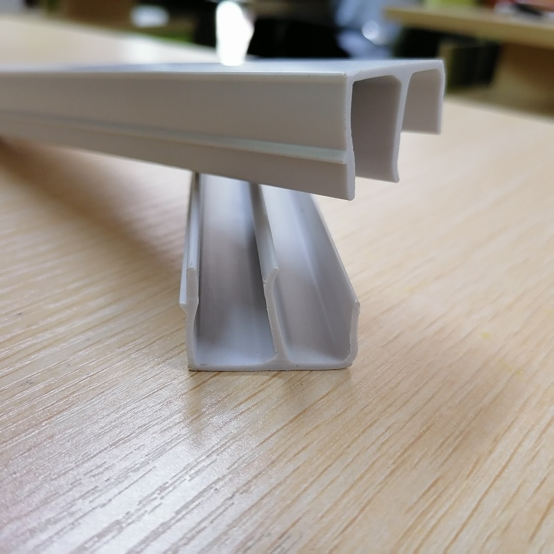 PCV Profil w kształcie litery E Wykończenie kanału PCV Producent kanałów PCV w Chinach